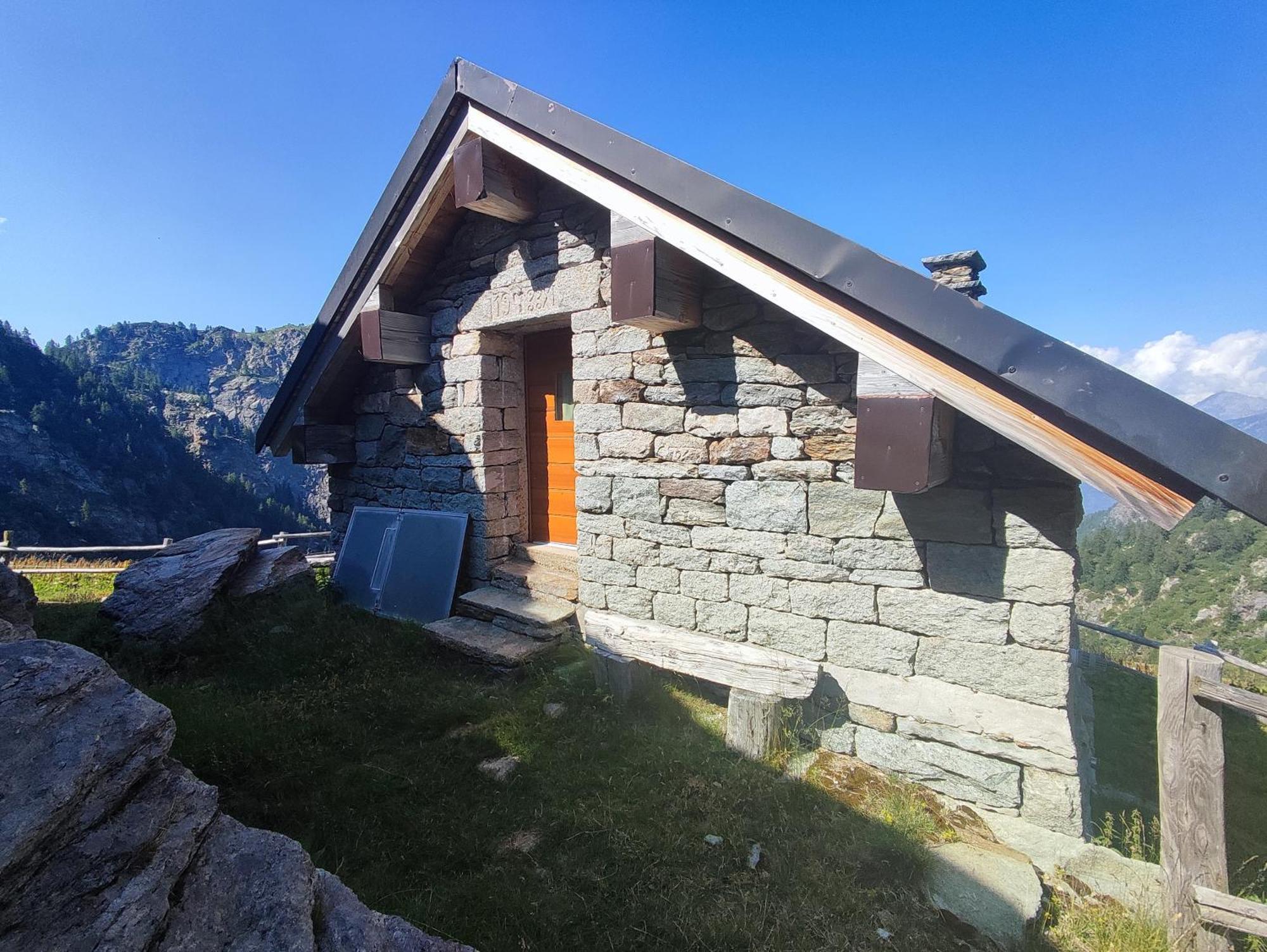 Rifugio Alpe Bonze Villa Donnaz Exterior foto